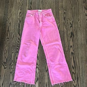 Zara women’s high rise, wide leg jeans. In new condition & only worn twice.